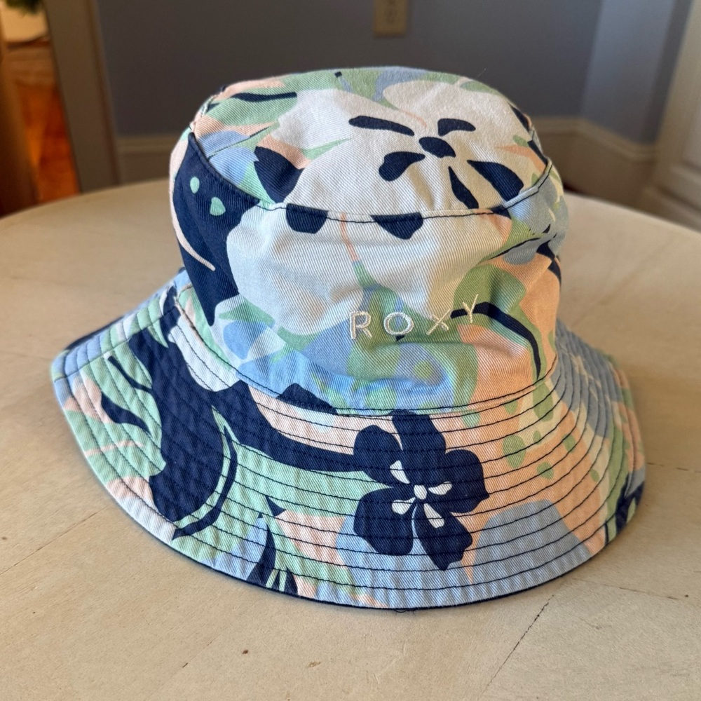 Roxy Jasmine Paradise Reversible Hat S/M🐠🐠🐠
